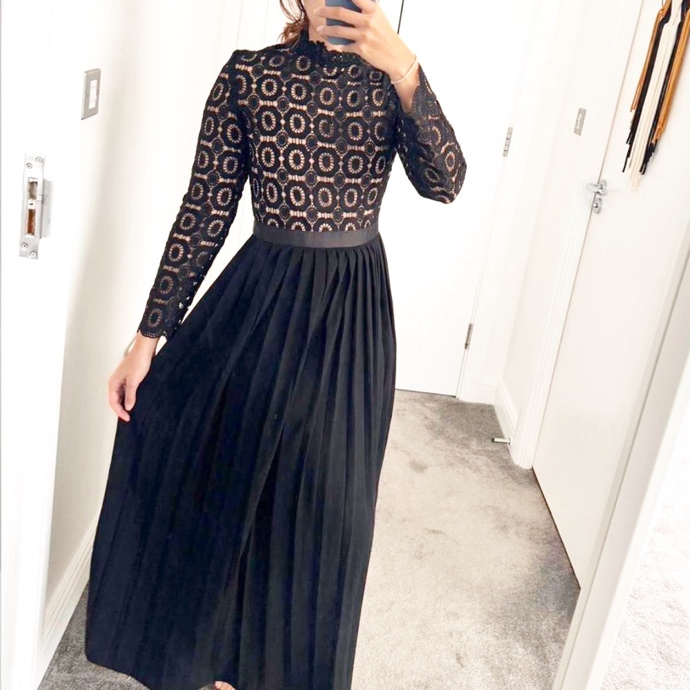 Little Mistress Eyelit Elegant Black Long Sleeve Dress